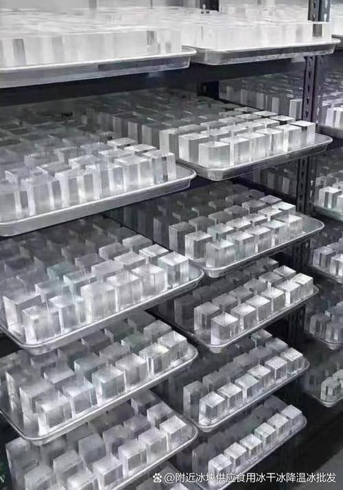 机械加工,仓储物流必备,让生产在凉爽中高效运转; 干冰:
